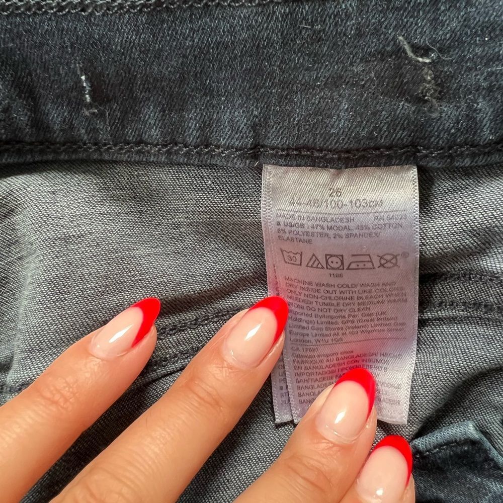 Skinny Jeans - Picture 6 of 8